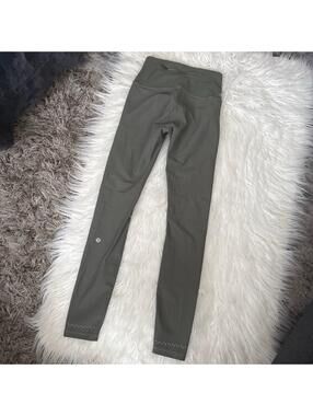 Lululemon leggings full length size 6